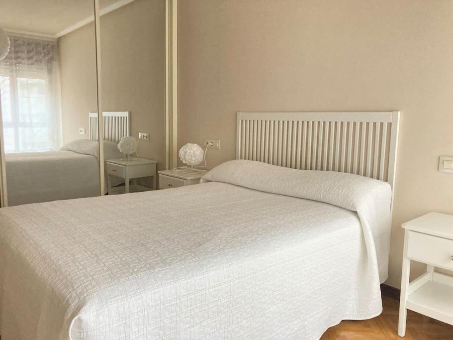 Centrico Apartamento De 2 Habitaciones By Bebalmy Oviedo Zewnętrze zdjęcie